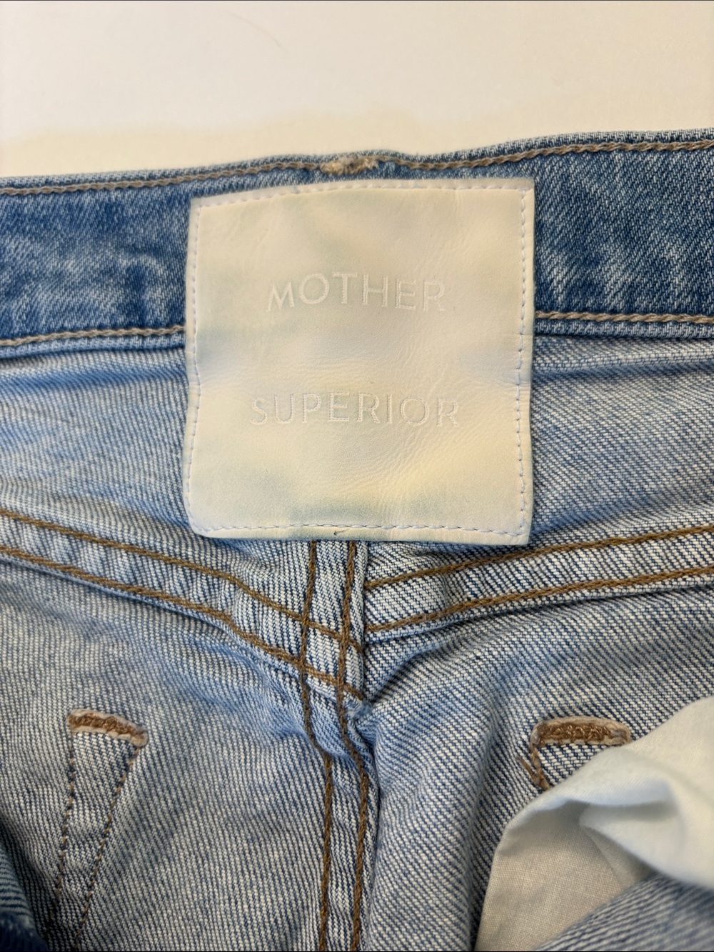 MOTHER Light Blue Denim Jeans -479sku - Picture 2 of 12
